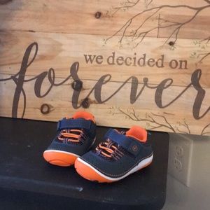 Boy’s stride rite sneakers size 3 infant/toddler.